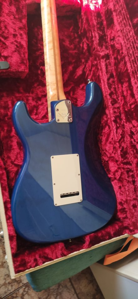Fender Stratocaster Custom Shop de Luxe de segunda mano · Foto 2 de 10 · Valencia · 4500 €