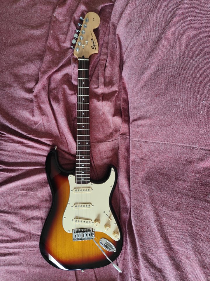 Squier Affinity Alnico V