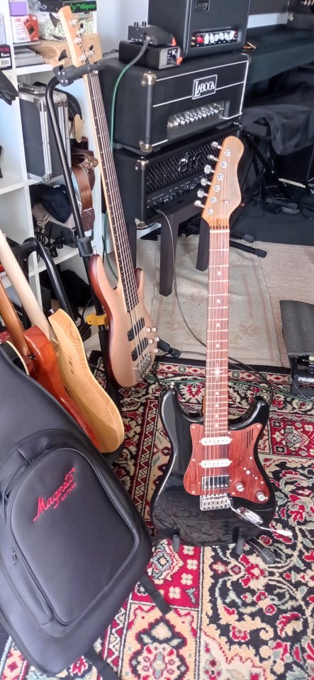 Magneto US4300 // Vídeo//