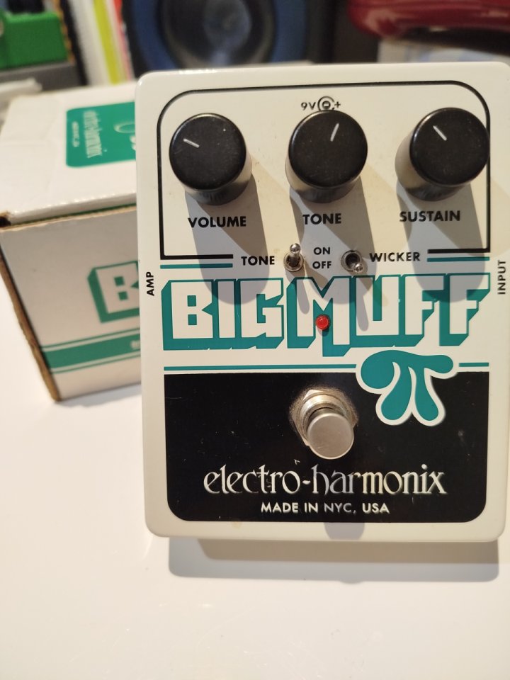 Big Muff tone wicker