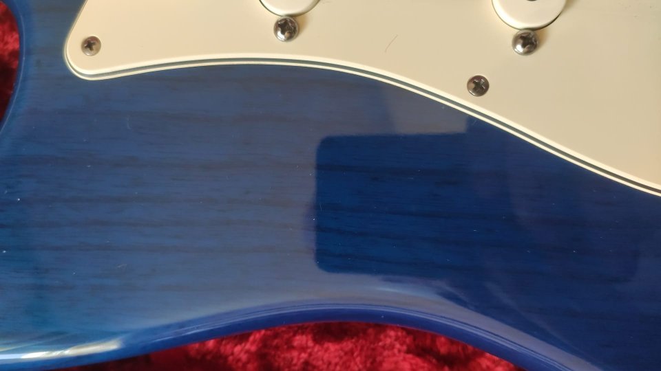 Fender Stratocaster Custom Shop de Luxe de segunda mano · Foto 5 de 10 · Valencia · 4500 €