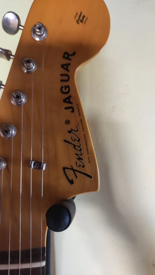 Fender Jaguar de segunda mano · Foto 2 de 8 · León · 1150 €