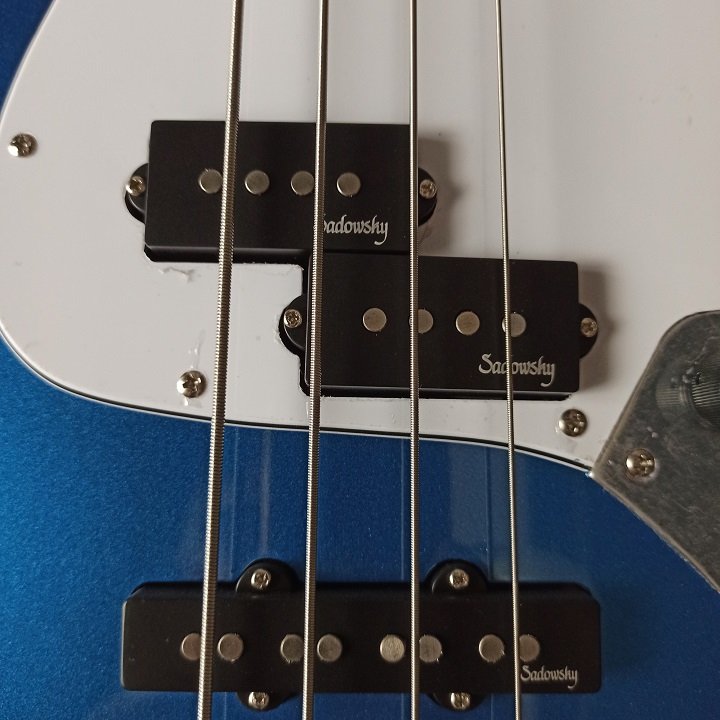 Sadowsky MetroExpress 21 Hybrid P/J 4