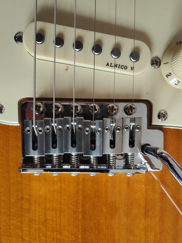 Squier Affinity Alnico V