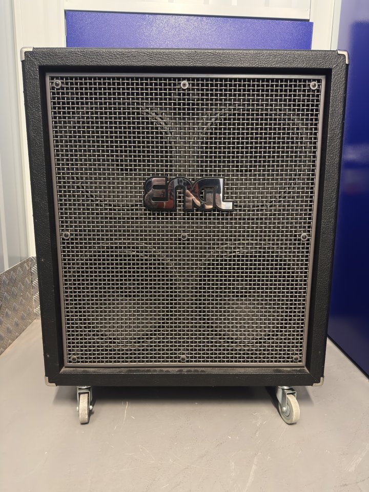 Pantalla ENGL Pro XXL Celestion V30