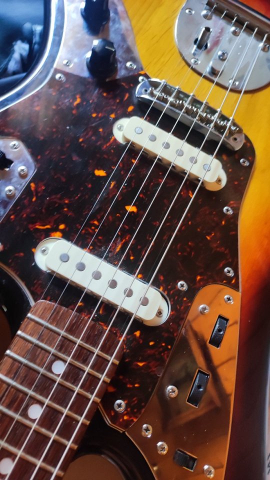 Fender Jaguar de segunda mano · Foto 6 de 8 · León · 1150 €
