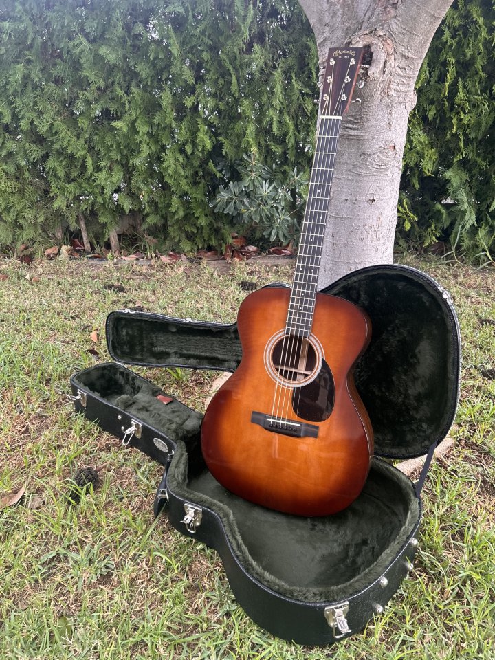 Martín OM-21 Amberbust