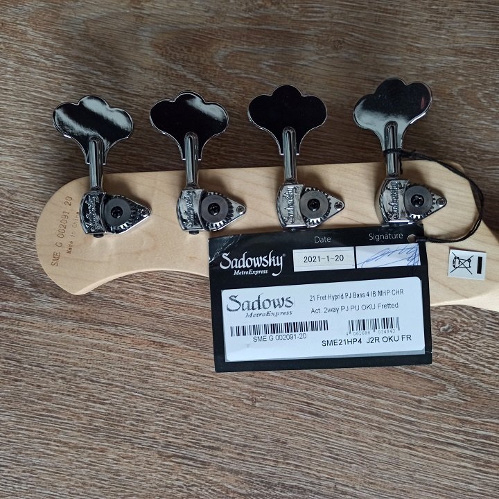 Sadowsky MetroExpress 21 Hybrid P/J 4