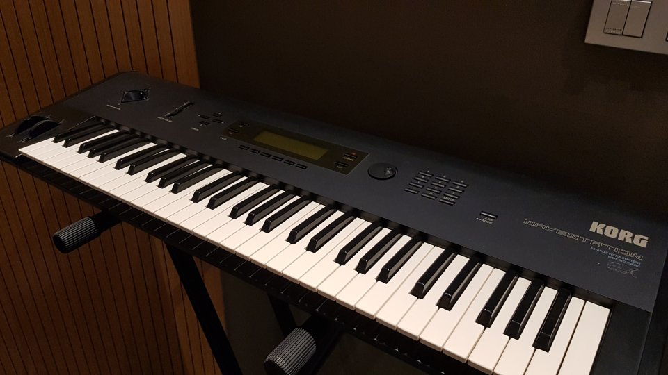 Sintetizador Korg Wavestation EX