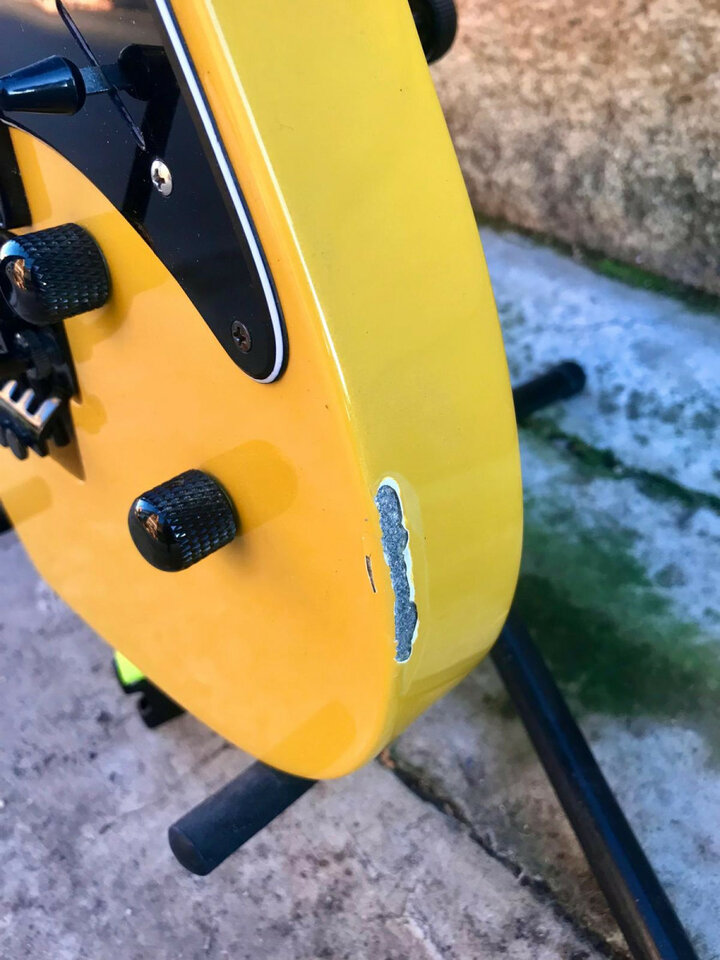 Yamaha Pacifica 1221