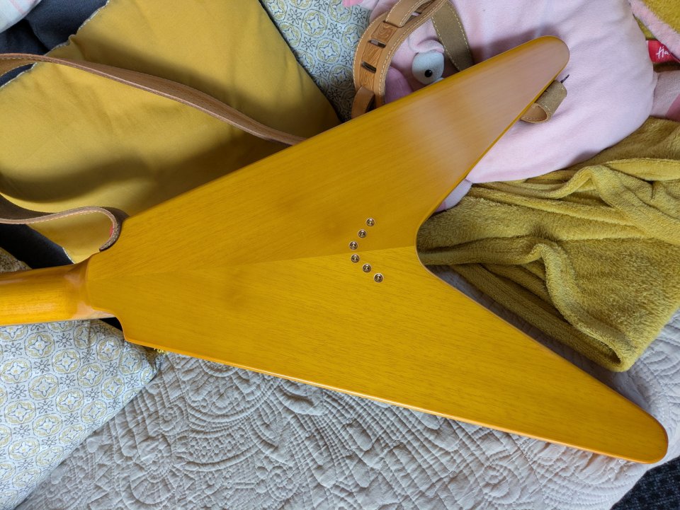 Epiphone IGC 1958 Korina Flying V, Aged Natural de segunda mano · Foto 7 de 9 · Madrid · 870 €