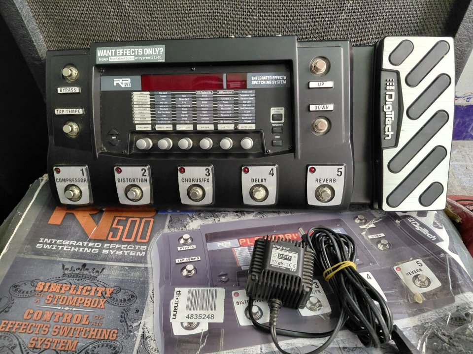 Pedalera digitech RP500 de segunda mano · Foto 1 de 8 · Córdoba · 100 €
