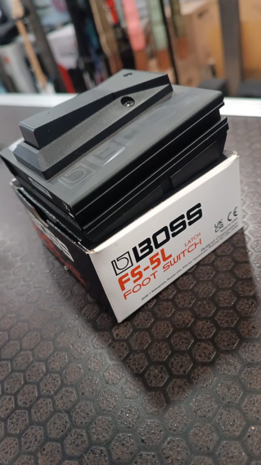 Boss FS-5L Foot Switch de segunda mano · Foto 2 de 2 · Sevilla · 45 €