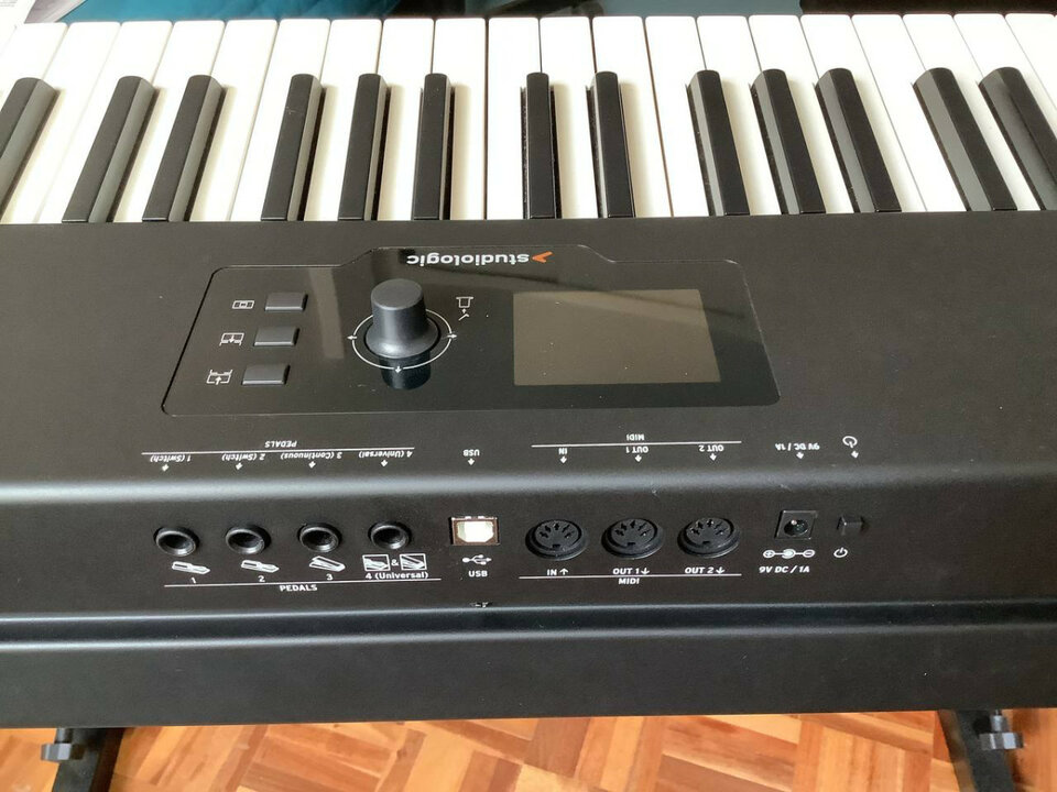 Teclado Studiologic SL88 Grand
