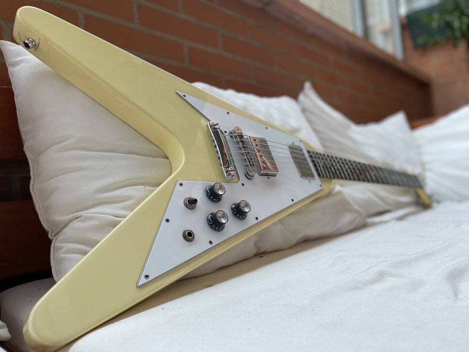 Gibson Flying V ´67 Bill Lawrence Pickups de segunda mano · Foto 4 de 5 · Toledo · 2350 €