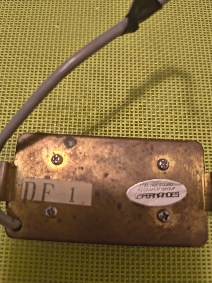 Fernandes Dogfighter DF-1, envío incluido.- Dimarzio Seymour Duncan EMG de segunda mano · Foto 3 de 6 · Gipuzkoa · 65 €