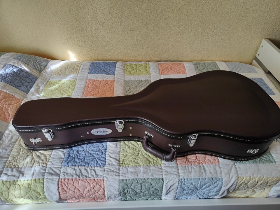 Acústica Barítona Walden B-1E (2021)