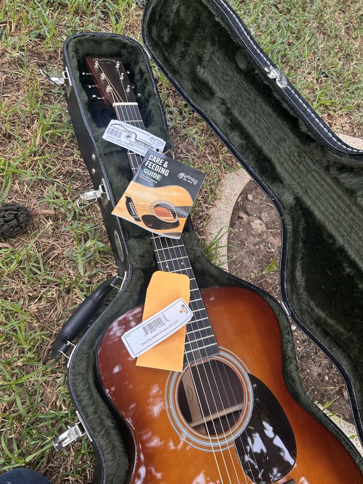 Martín OM-21 Amberbust