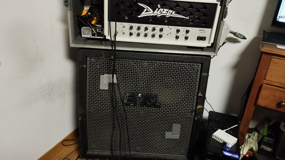 Diezel Einstein y Pantalla Engl