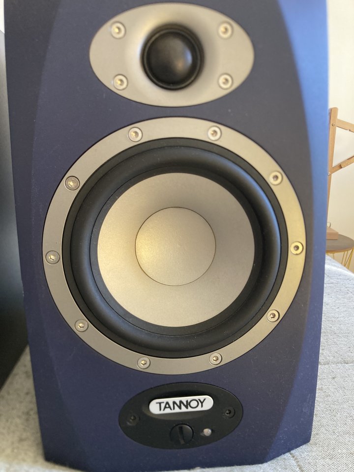 Tannoy Reveal 5A