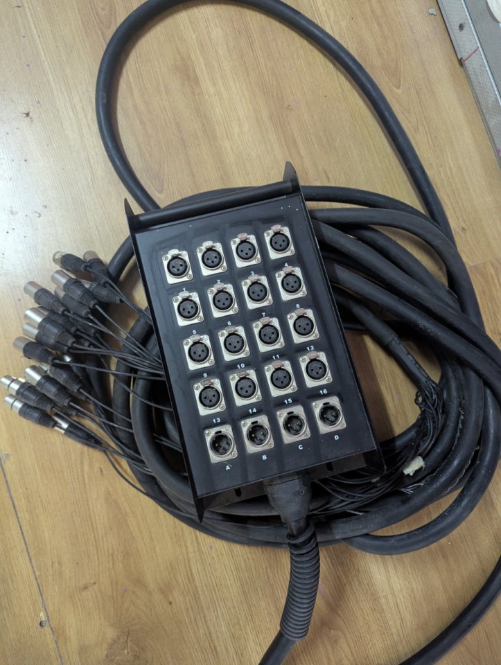 Manguera 16in 4 out de segunda mano · Barcelona · 120 €