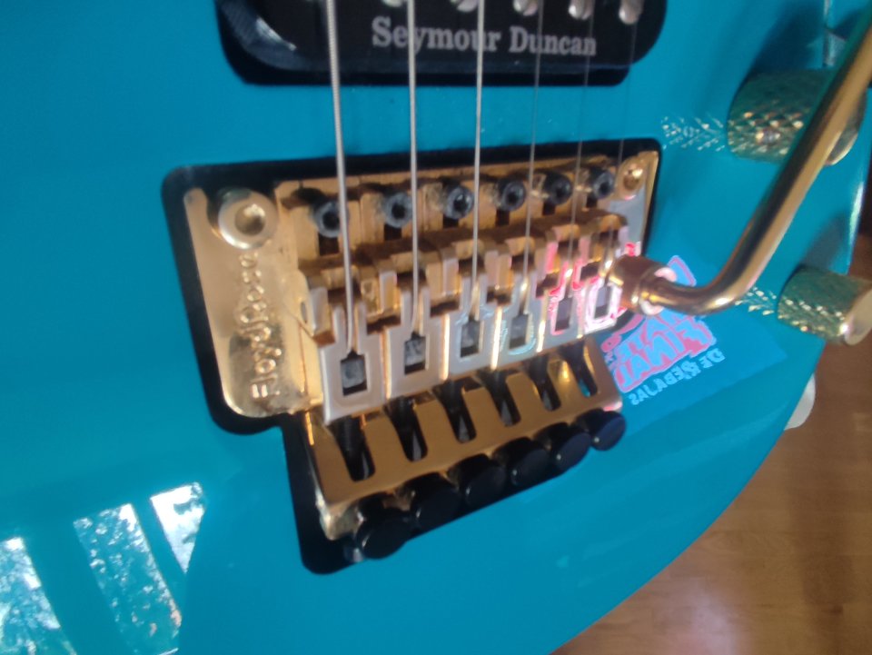 Charvel Pro-Mod San Dimas Style 1 HH FR en Miami Blue