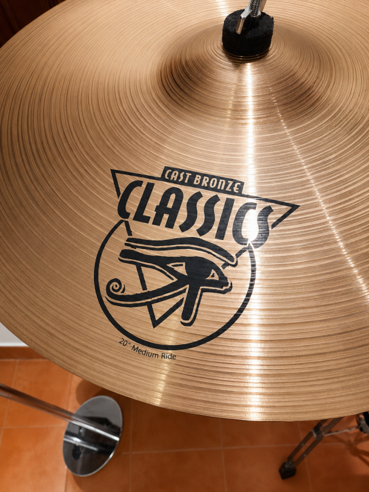 Bateria Pearl Session Custom Maple + platos de segunda mano · Foto 8 de 8 · Sevilla · 2100 €