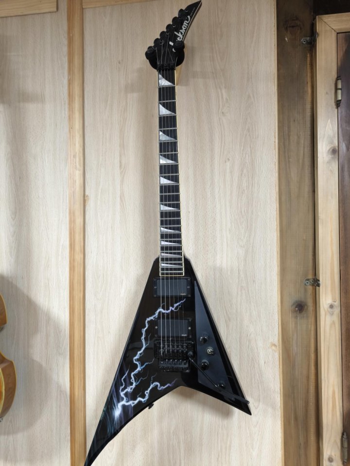 guitarra electrica JACKSON RANDY RHOADS de segunda mano · Foto 1 de 10 · Salamanca · 2800 €