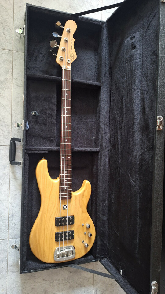 G&L l-2000 tribute series (Japan)