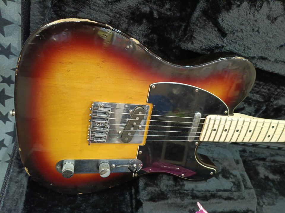 Fender Telecaster fullerton (era Dan Smith).80s Mástil Fender Telecaster American Performer.2021. de segunda mano · Foto 3 de 10 · Barcelona · 1395 €