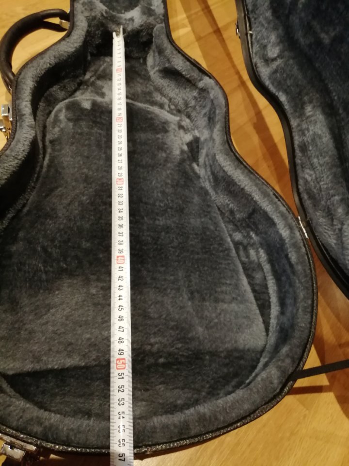 Estuche de guitarra eléctrica genérico de segunda mano · Foto 7 de 10 · Cantabria