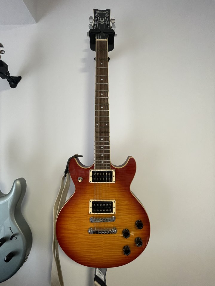 Ibanez Ar250 sunburst