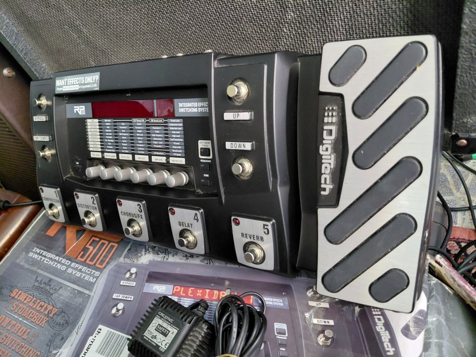 Pedalera digitech RP500 de segunda mano · Foto 2 de 8 · Córdoba · 100 €