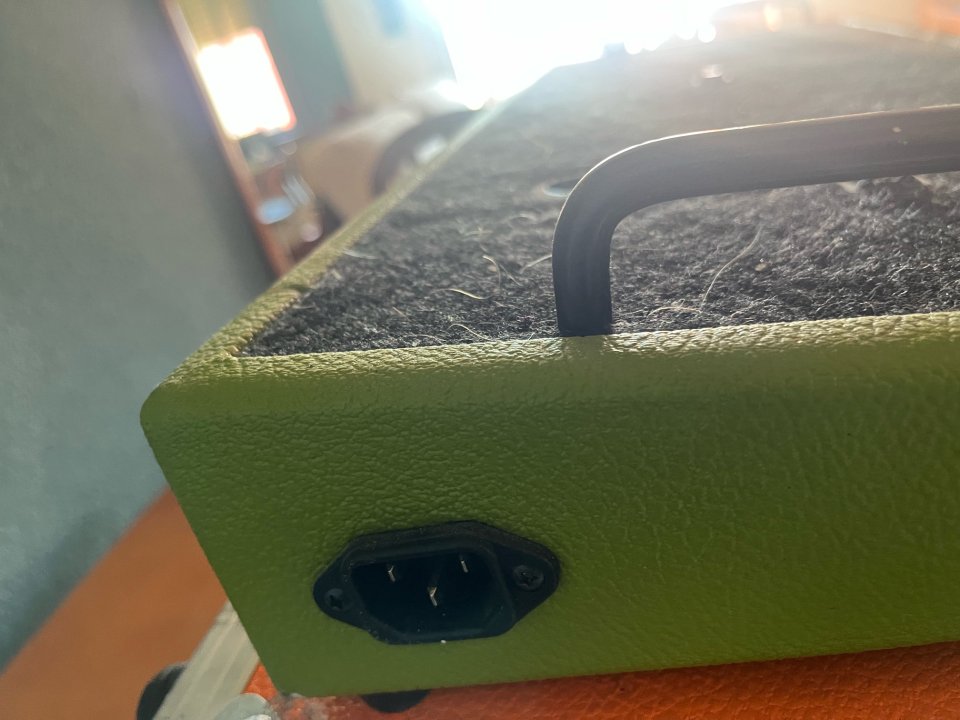 Flightcase y base pedalera de segunda mano · Foto 7 de 10 · Madrid · 100 €