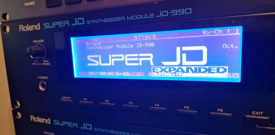 Roland JD-990 con Upgrades de segunda mano · Foto 2 de 7 · Madrid · 1750 €