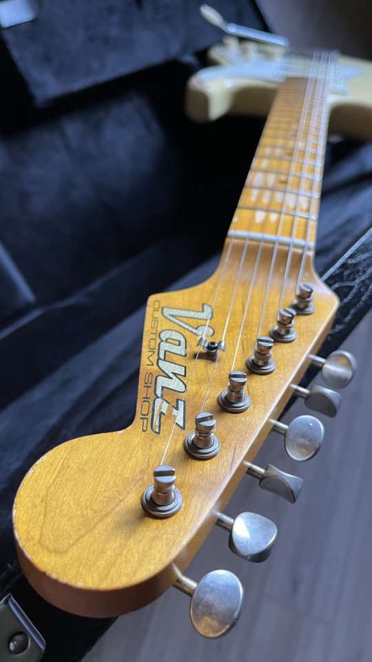 Guitarra Vanz ST R69 Custom Relic