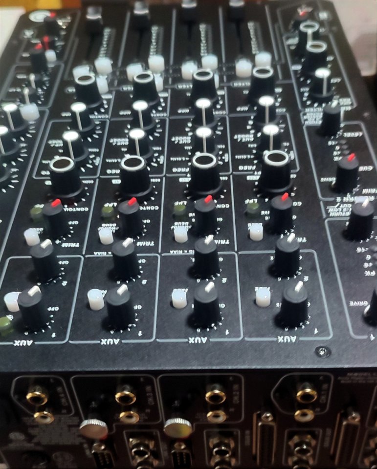 Playdifferently Model 1.4 nueva de segunda mano · Foto 5 de 5 · Málaga · 1500 €