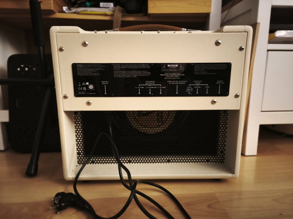 Ampli Blackstar TV-10 A + Celestion Creamback de segunda mano · Foto 1 de 4 · Sevilla · 599 €