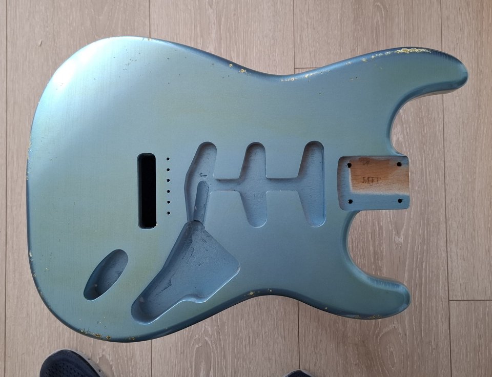 Cuerpo Stratocaster MJT nuevo.