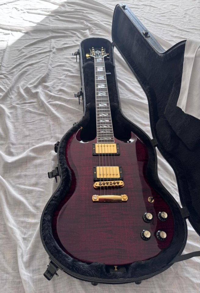 Gibson Sg Supreme Wine Red