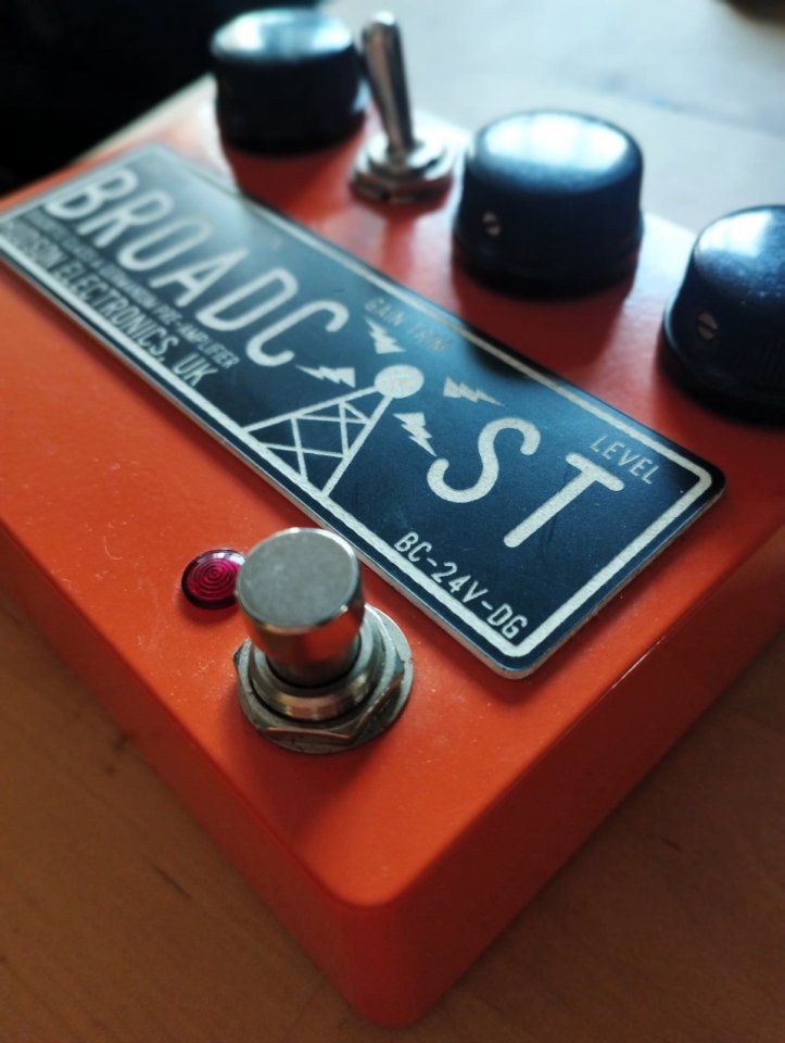 Hudson Electronics Broadcast BC-24V (ed.limitada Deluxe Orange) de segunda mano · Foto 3 de 5 · Sevilla · 260 €