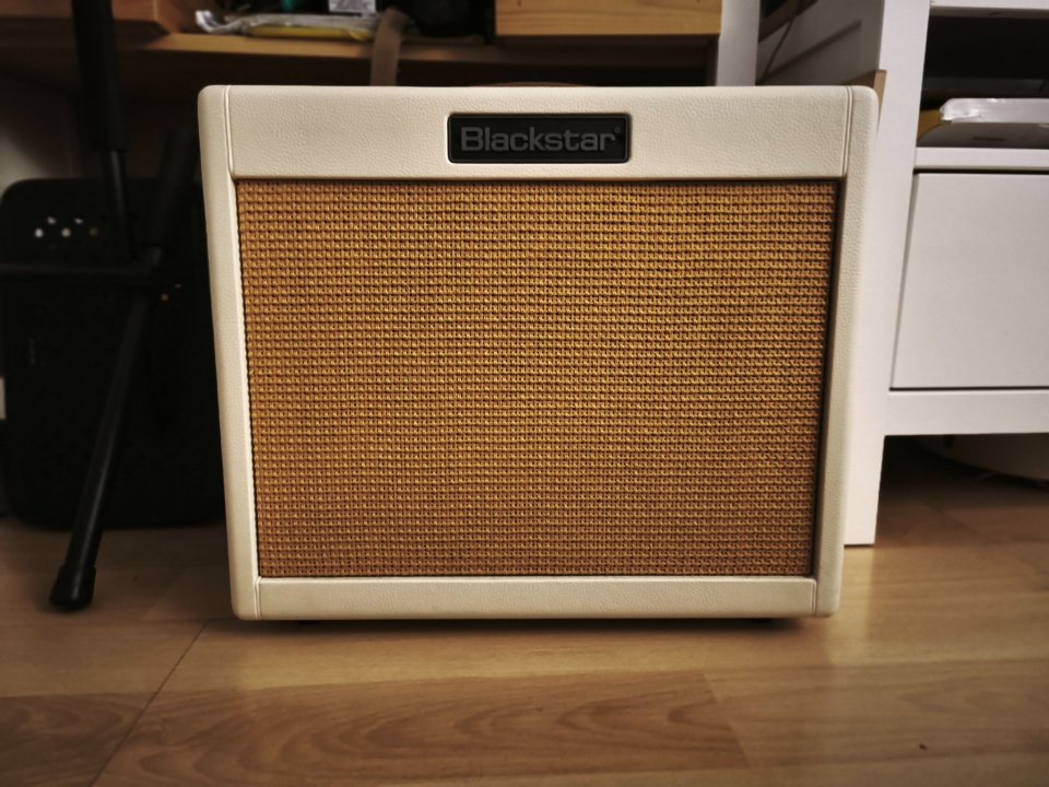 Ampli Blackstar TV-10 A + Celestion Creamback de segunda mano · Foto 2 de 4 · Sevilla · 599 €