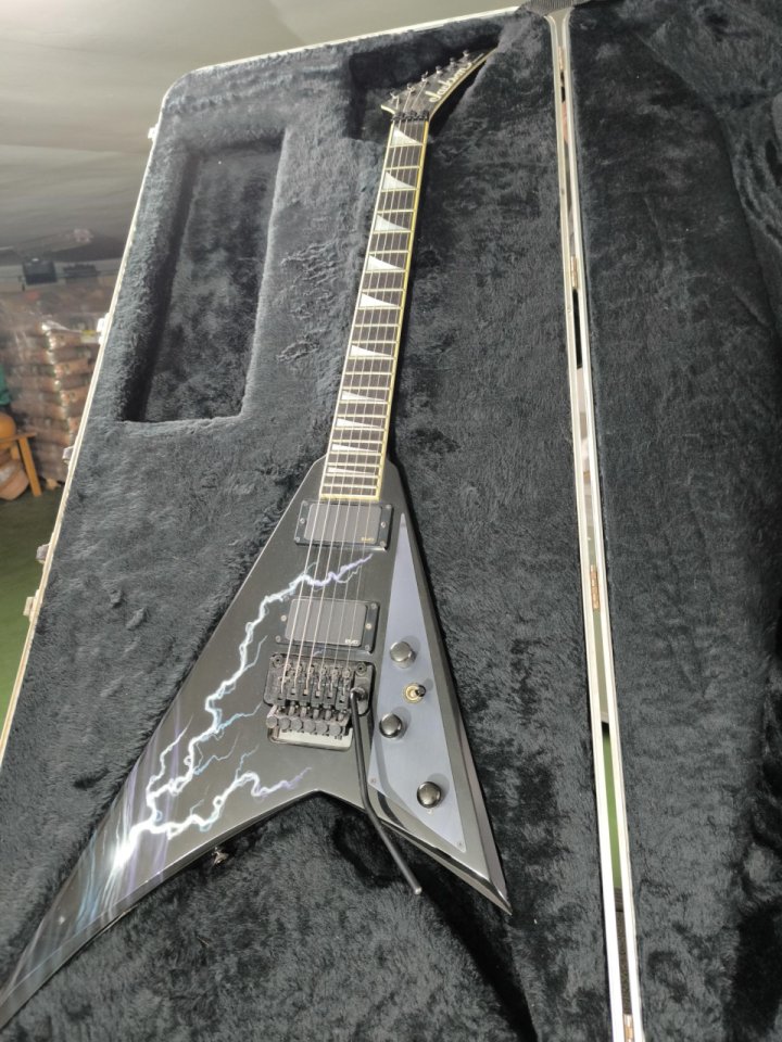 guitarra electrica JACKSON RANDY RHOADS de segunda mano · Foto 6 de 10 · Salamanca · 2800 €