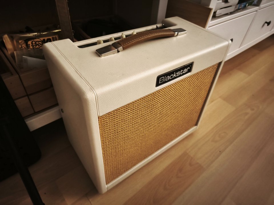 Ampli Blackstar TV-10 A + Celestion Creamback de segunda mano · Foto 3 de 4 · Sevilla · 599 €