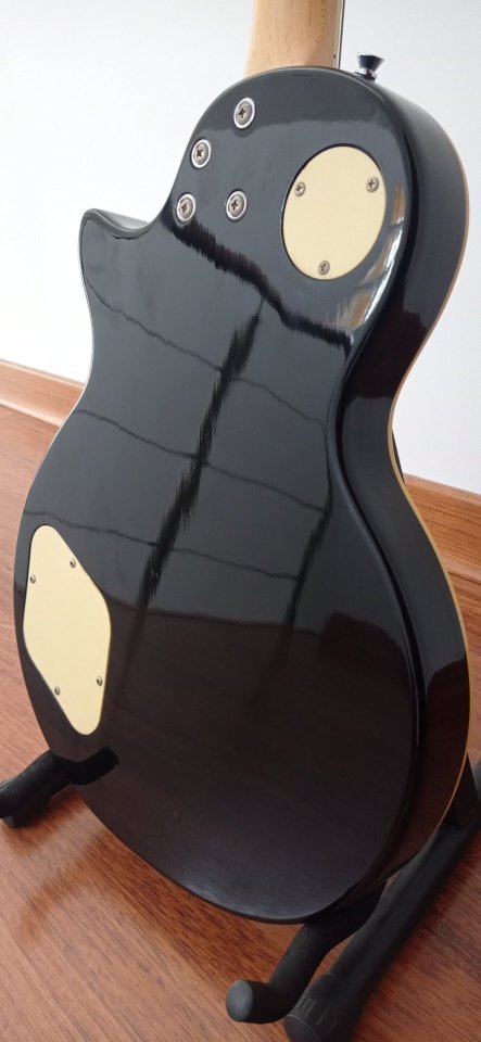Guitarra eléctrica Academy Les Paul de segunda mano · Foto 6 de 8 · Cuenca · 110 €