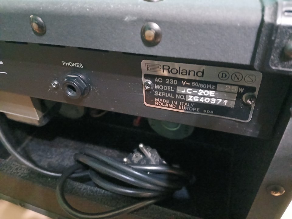 Roland Jazz Chorus JC20