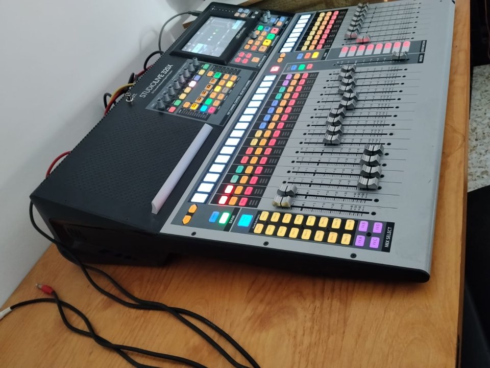 vendo Presonus Studiolive 32SX de segunda mano · Foto 2 de 2 · Tarragona · 1800 €