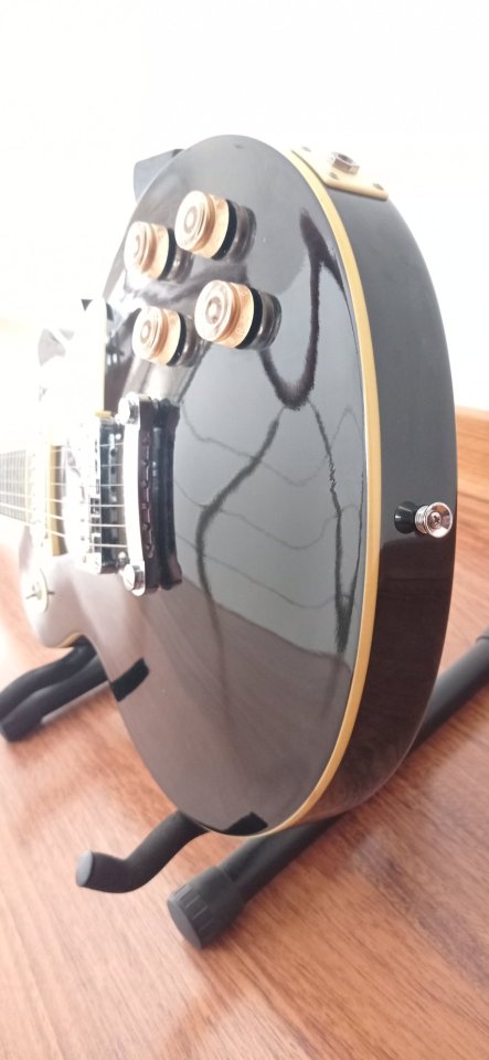 Guitarra eléctrica Academy Les Paul de segunda mano · Foto 7 de 8 · Cuenca · 110 €