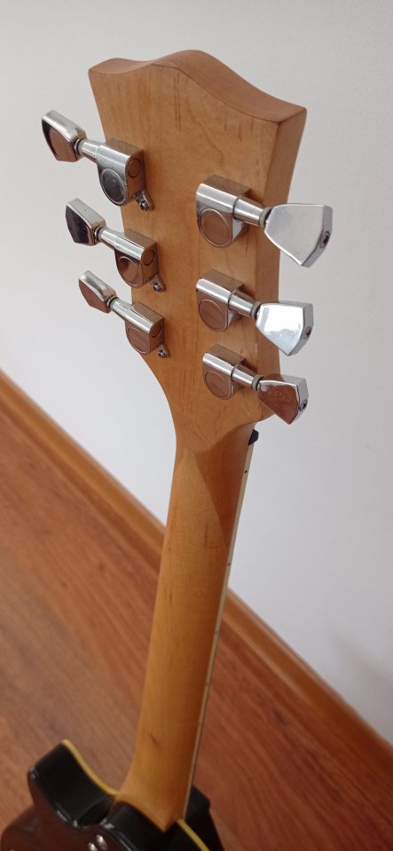 Guitarra eléctrica Academy Les Paul de segunda mano · Foto 8 de 8 · Cuenca · 110 €