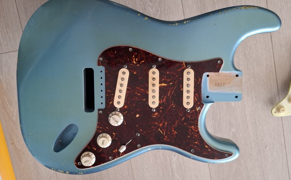 Cuerpo Stratocaster MJT nuevo.